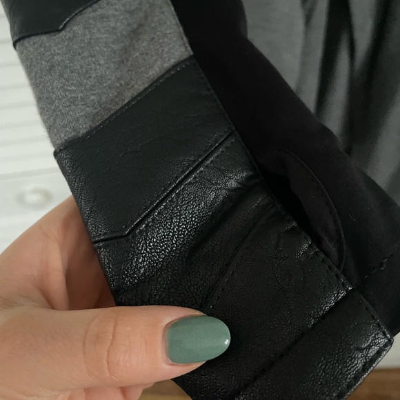 Blanc Noir Charcoal Heather and Black Traveler’s Jacket - Picture 14 of 16